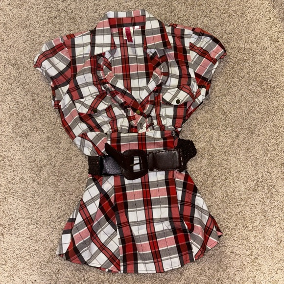 Red white and brown plaid shirt with brown belt - Picture 1 of 2